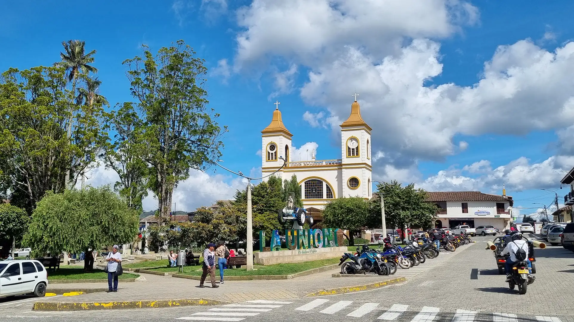 La Unión — oriente · Clima Frío 13°C · A 56 km - 1h 15 min de Medellín. Destino turístico en Antioquia, Colombia