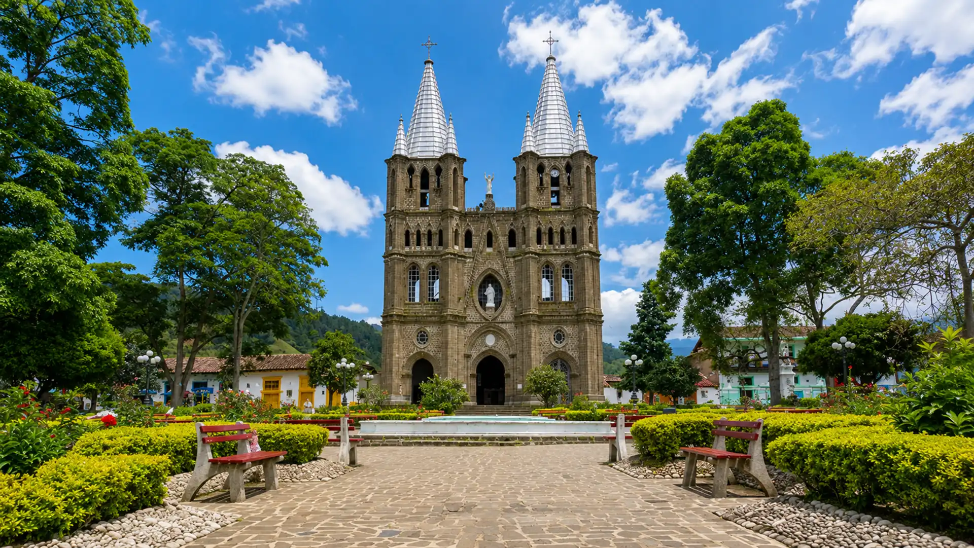Jardín — suroeste · Clima Templado 20°C · A 135 km - 3 horas de Medellín. Destino turístico en Antioquia, Colombia