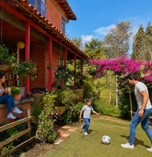 Finca Hotel Nutabes — agroturismo lechero — Finca en San Pedro de los Milagros donde los visitantes aprenden a hacer mantequilla de cero y viven la experiencia de l. Atractivo turístico en San Pedro de los Milagros, Antioquia, Colombia